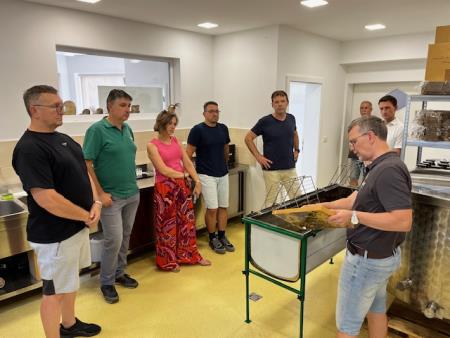 Obisk iz pobratenih občin Trstenik in Novigrad 1